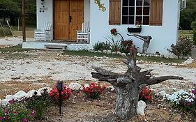Azteca Villas